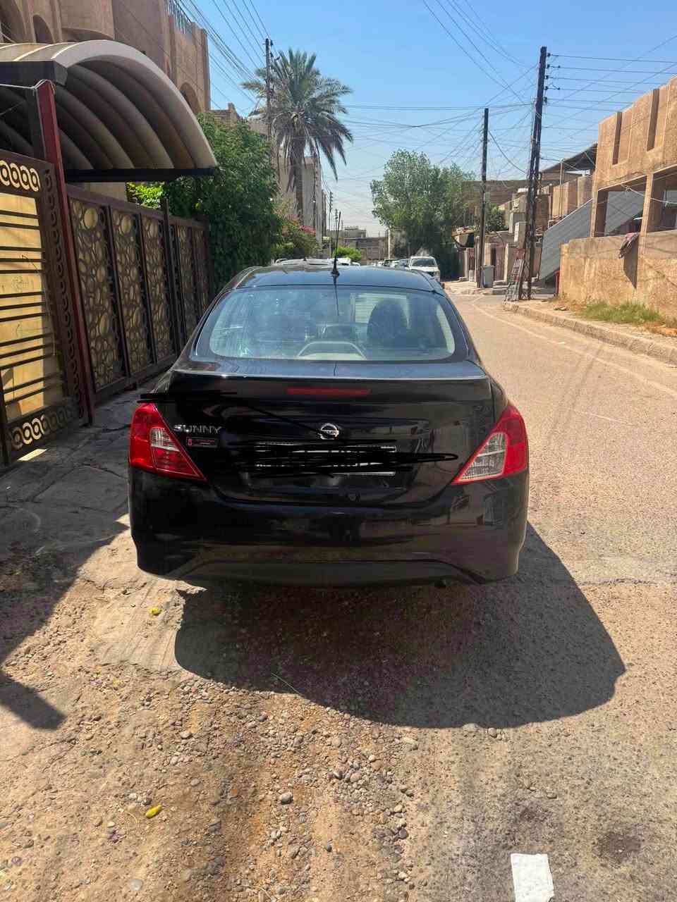 السلام عليكم للبيع نيسان سني خليجية موديل ٢٠٢٣ رقم بغداد الجديد ماشية ١١٠ بيها صبغ نص جنطة وجاملغ خلفي صفحة يمنى سيارة جديدة وجاهزة تخم تاير صدر مكينة كير تبريد ثلاجة السيارة خير من الله 
مكان سيارة حي جهاد 
السعر ٩٠  وماكو هيج سعر بلاش 
***********
*********** بغداد, العراق
