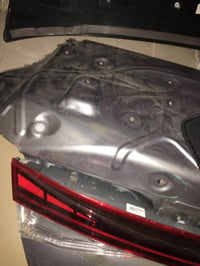 قبق جنطه كما موضح  مع لد امريكي اصل الالنترا ٢٥ ٢٤ للبيع 07811368828