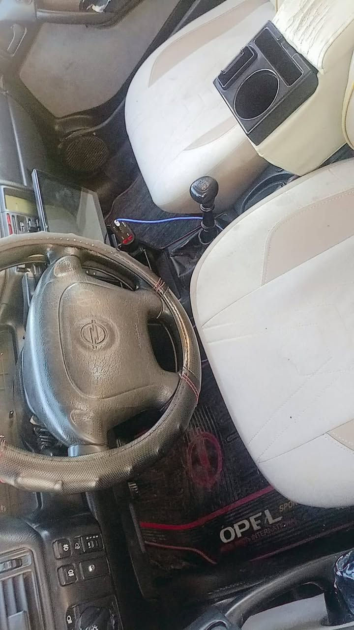 اوبل فكتره موديل 95 حجم 18 اربعه دسك اربك استيرن ودشبول دبريد شركه ورقم انكلزي بسمي وكربون بيها وترد وكلا تريد تحويل الصيره قطره صبغ مابيها عده دوار مصلحه مكينه وكير شرط تخذها تفحصها حداد وفتر سعر 46 مكلف بل نشر رقم صحبها *********** وتساب مفتوح
