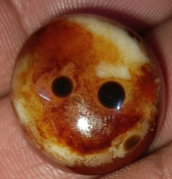 أحجار تحف التحف سليماني للبيع مكاني نجف قريه الغدير 
***********
