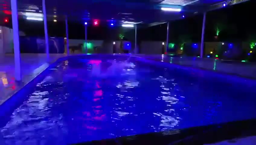 مزرعة الباشا 🏖🌹

عيش أجواء الصيف ويانا 🌹🏖

يستقبل العوائل والشباب صباحاً ومسائاً

ومهيئاً لكل المناسبات والحفلات 🔥

المواصفات:

مساحه 2500 متر

مسبح كبير و نضيف ومفلتر يومياً ومسبح للاطفال

حدائق مرتبة ومكان مثالي للمة 

العاب اطفال 

وبليارد

وكرة طائرة 

وفيشة 

وساحة لكرة القدم

وموقف واسع للسيارات

وجلسات خارجية وشواية

إضاءة ليلية مع ديجي 

واستقبال مع غرفتين نوم ومطبخ وحمام

مناسبة ل :

للمناسبات والاعراس  والحفلات وأعياد الميلاد وللمات العائلية

ايام راحة وتغيير جو 🌹🏖

موقع مميز -هدوء وخصوصية كاملة 🌹الباشا الترفيهي مكان صلاح الدين قضاء الدجيل الاستفسار ***********/***********
