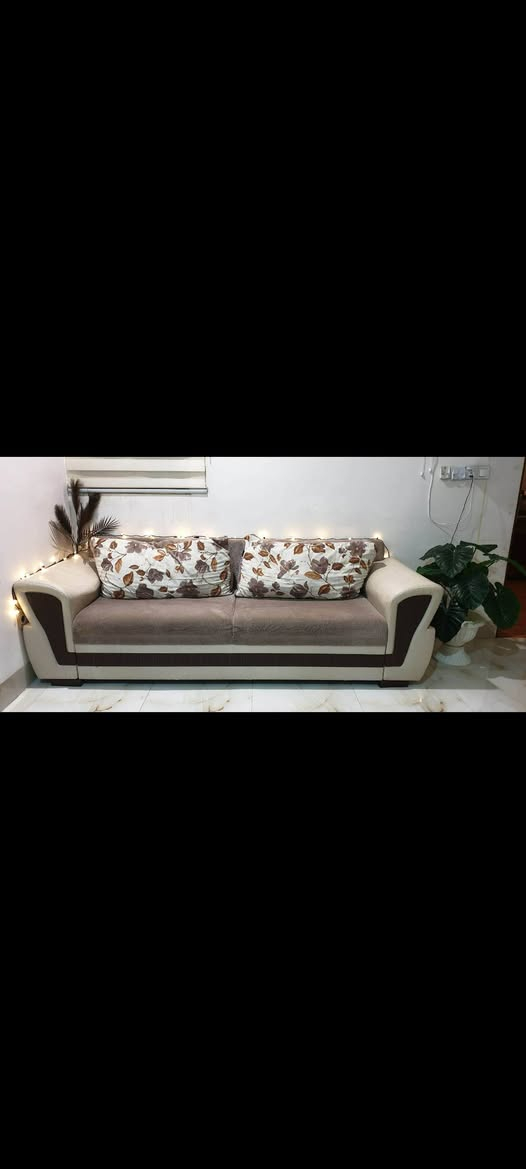طخم للبيع وست كوشات كبار
والسعر  250


**إذا كنت صاحب هذا الإعلان وتريد حذفه لأي سبب، رجاءا أرسل رسالة إلى الدعم الفني**