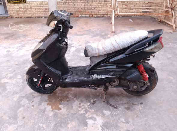 سلام عليكم دراجه سكنس لبيع مفوله شلعه ومعدل مكفوله اوراق أصولي مكينه شك الكاع العنوان بغداد نهروان /سعر 550بيها مجال ل طيبين /رقم الهاتف / ***********
