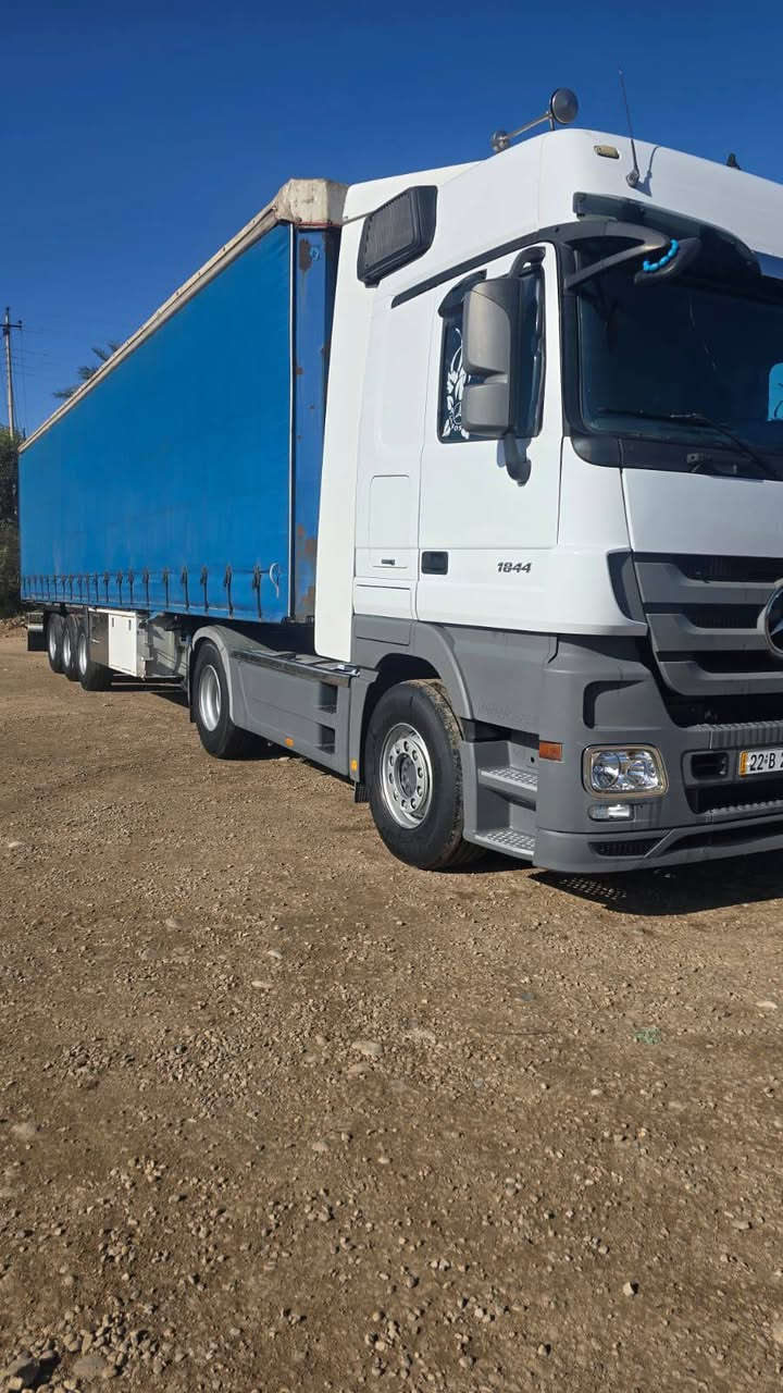 السلام عليكم اكتروز 2012 السياره مكفوله كفاله عامه كير مكينه كله بشرط قطره صبغ مابيه السياره عربانه كرونه فحص هزه جديد شنويه ٢٠٣١ سياره بأسمي  ‏‪***********‬‏  
‏‪
‏‪***********‬‏
