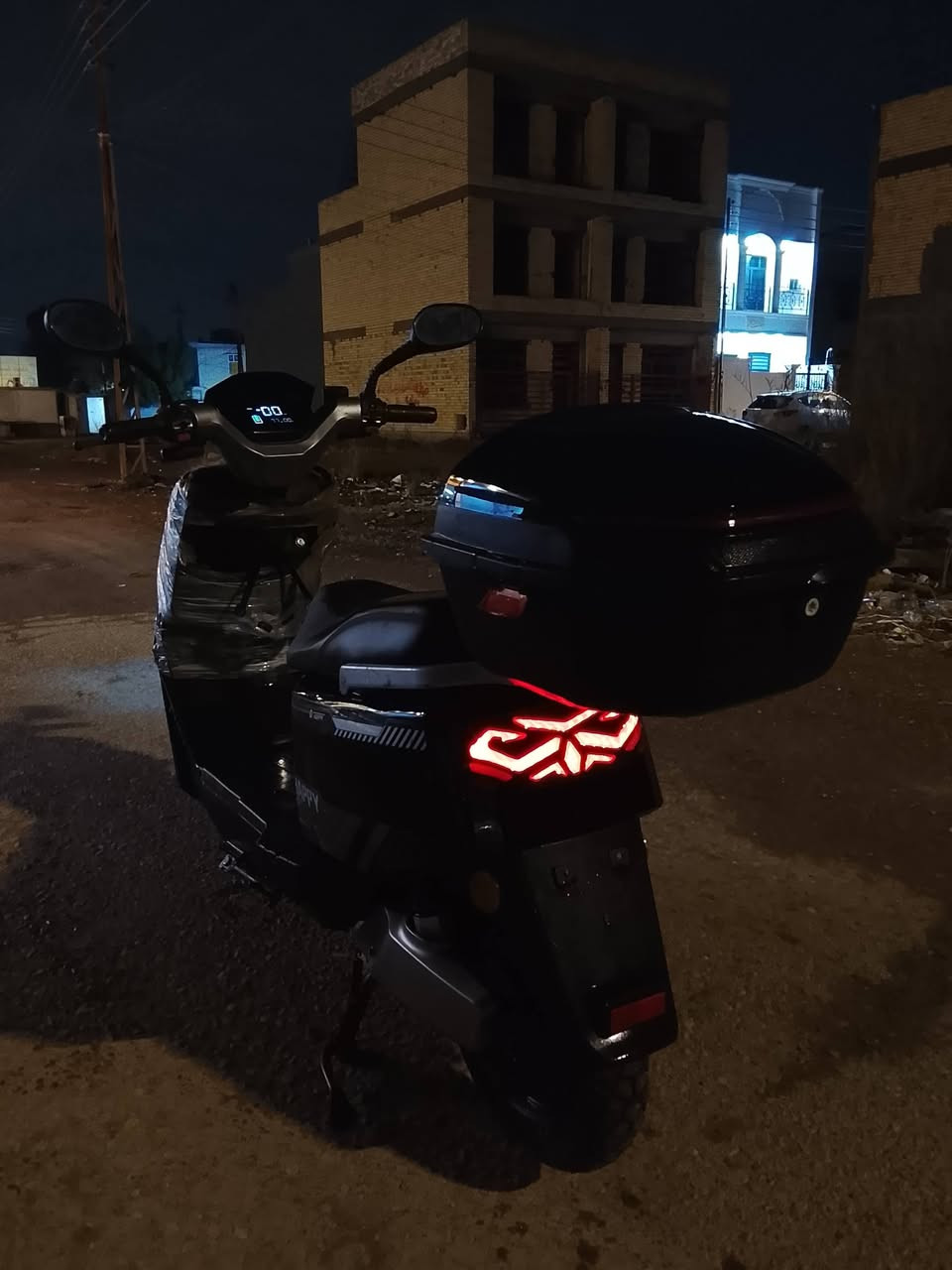 سلام عليكم شباب دراجه سكنس جيتي دراجه كامله اي نقص ما بيها عنوان بغداد البياع شهداء  شارع المدارس السعر 500 وبيها مجال ***********
