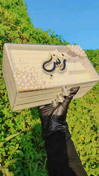 تميزي مع التاج الذهبي  بقطعه صنعت خصيصا لك ❤️🤍
للحجر والاستفسار *********** 
ضمان الالوان متروح لا بغسل ولا حرارة ❤️..اسعار جدًااا مناسبة ♥️
 الالوان والنقشات حسب الطلب
متوفر توصيل واسط 3 آلاف جميع المحافضات 5 الاف
