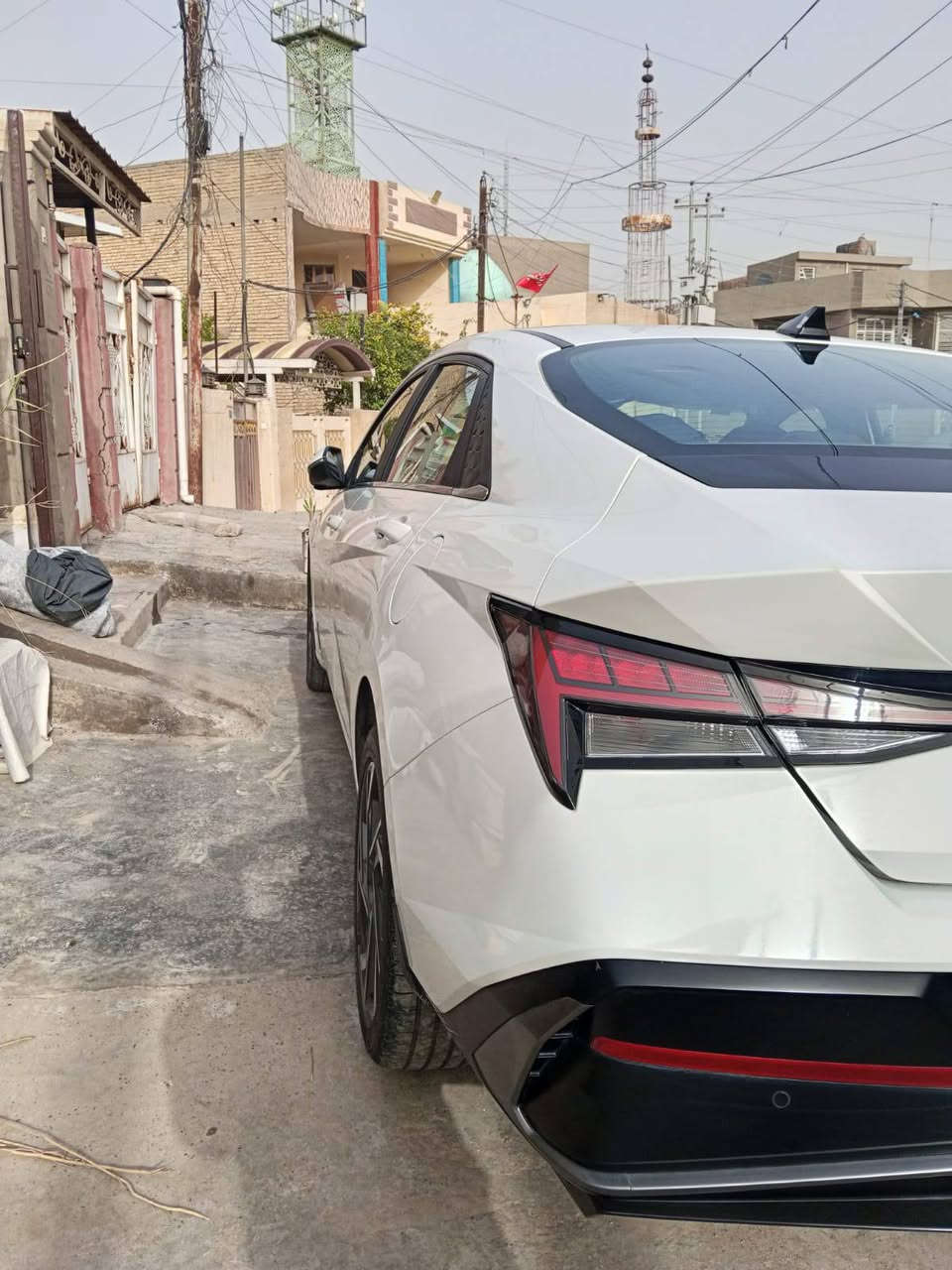 بسم الله الرحمن الرحيم 
للبيع بدون مراوس

النترا 2025 كوري خليجي وكالة الاولى 

عداد المسافة 23106k وقابل للزيادة 

السيارة مكفولة كفالة عامة عدا البنيد مبدل بنفس اللون .. بدون قطرة صبغ + طخة بسيطة بالجاملغ الامامي الايمن لحد الان على وضعه اثر حادث دراجة  كما موضح بالصورة والباقي كفالة ...  شرط تأخذها على السونار

صيانة سيرڤس كامل كله بل شركة 

السعر 175$ قفل من الاخير  .....

مكان بغداد المشتل 

الشراي يتصل بالرقم فقط 
***********
