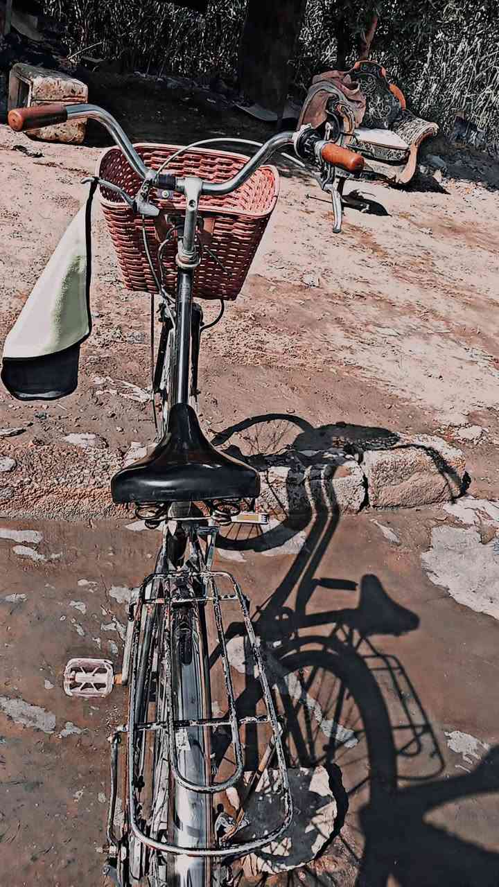 سلام عليكم با يسكل البيع حجم 27 حساس وعكرب3كير كامل السعر 60وبي مجال اتصل عله هاذه الرقم ***********
