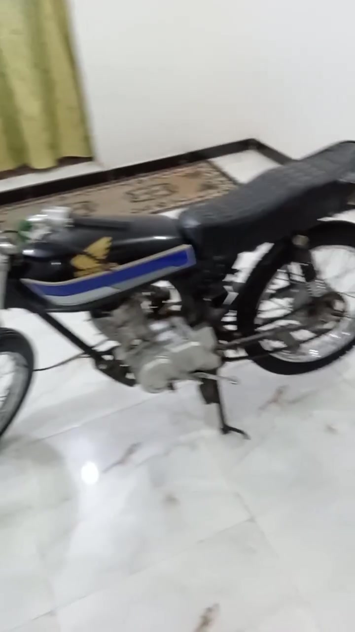 سلام عليكم دراجه محرك رابيدو مجفت المحرك الدراجه بيها البوربرن مال الدشلي مال الزنجيل داخل لجوه لو تشرك لو تلحم عليه وسحبه الدراجه كلك كلك كلك الدراجه نضيفه كدام عينك السعر375وبيها مجال قليل رقم بيه بس واتساب ***********بس واتساب
