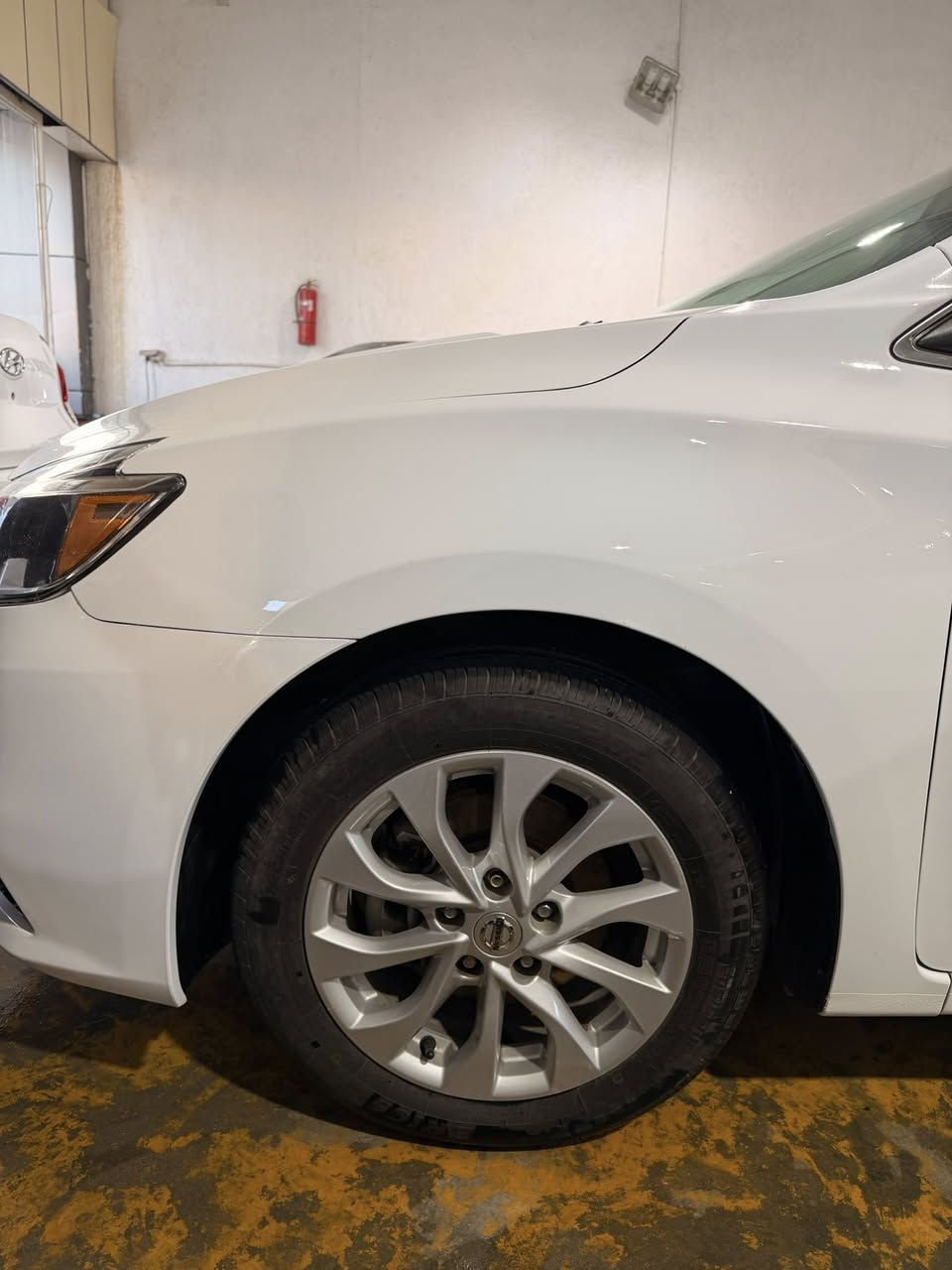 نيسان سنترا ٢٠١٨
السياره ماشيه ١٠٠الف
كير مكينه مكفولات 
سياره حادثها جامغ بنيد باب خلفي جاملغ خلفي هم مصبوغ اثر شخوط 
رقم الشاصي مرفق مع الصور
مكينه ١٨٠٠
السعر ١٠٥ بيها مجال

العنوان 
معارض البياع الشارع الثالث معرض القمة 

‭0787 458 9315‬
