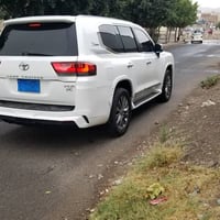 ٢٠١٢ • ٨ سلندر • فتحة