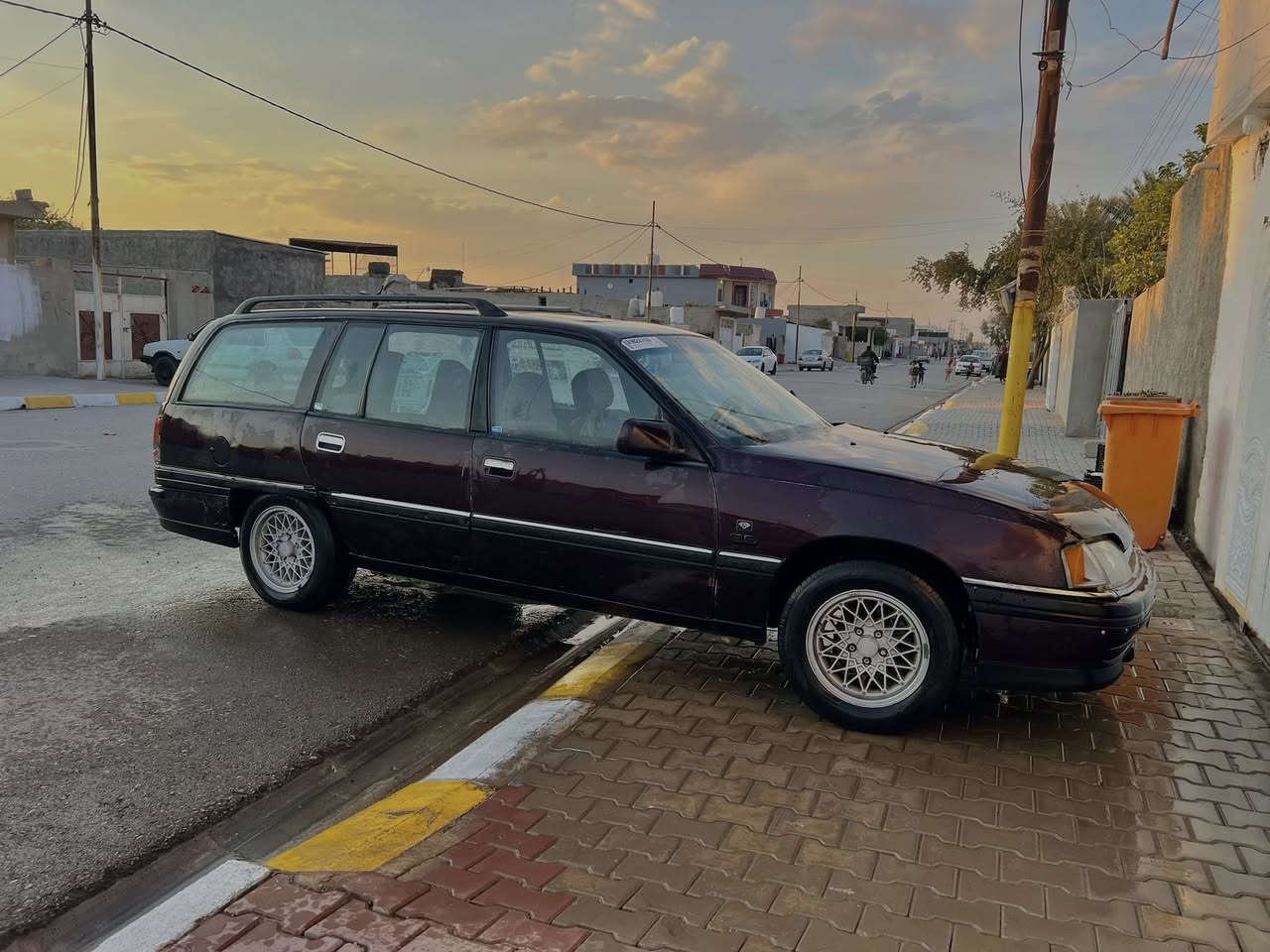 للبيع اوميكا استيشن لون باذنجاني بيها جلح سقف سلايت گير عادي موديل 92 مشروع وطني سنويه جديده لحد ٢٨ رقم كركوك الماني دفتر بانزين بيها حجم 20 بلادي ويل كروم بلادي شمسي المحرك والگير والأكسل شرط اربع تايرات أخو الجديد صدر شرط باتري جديد كهربائيات كلها شرط والظفيرة جديدة فقط بيه طخه من كدام جاملغ طرف سكن صاحب السنوية في كركوك شرط التحويل سنويه ماصاقطه السعر ٢٨ بيه مجال الاتصال على الرقم  ***********@
