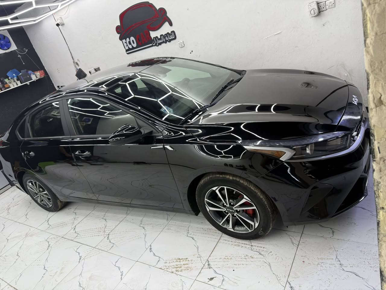 السلام عليكم فورتي 23رقم اربيل بدون حادد بس بارد بالجاملغ الامامي مثل مموضح بالصور السياره مزوده صلنصه رياضي لايت زنن لد داخلي ماشي٣١
مكان السياره بغداد الدوره 
السعر 152
***********
