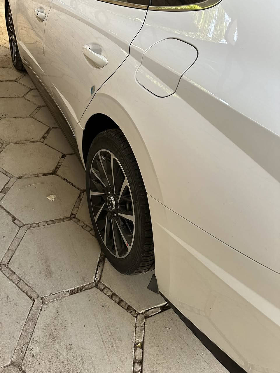 هونداي سوناتا 2023  ⭐
‼️ رقم بغداد باسمي ‼️

🪴المواصفات 

🪴خليجي 

🪴ماشية 43

🪴موديل 2023

🚘حجم المحرك  2,5L mbi

🔑مفتاح التشغيل بصمة

🔑تشغيل عن بعد

🎞️ بردات أبواب خلفية 

💨عدد AIR BAG 2

💢هاند بريك بصمة

🖥️شاشة ابل كار بلي 

📷كاميرا خلفية 

🚘حساسات أمامية

🚘حساسات خلفية

🔦بك لايت ليد 

🌀حجم الاطارات 235/45R18

🌀ويل كب 18 ❗

🪴شفتات مقود

🪴مثبت سرعة كروز

💫المودات والأوامر الصوتية💫

🚘 فحص نظام السيارة 🚘

💺المقاعد ابيض 

💺حركة مقعد السائق كهرباء 

💺عدد التجاوي 5 متحركة 

❄️ قطعتين تبريد

🏔️نظام مانع الانزلاق

🧑‍🍼نظام الايزو فكس

🪴حساسات اطارات

🪴درايف مود

📱شاحن موبايل لاسلكي

💫اشاير بالمري والمري قابلة للطي كهرباء

ترحيب 

وبصمه أبواب

خمس وضعيات قيادة

صندوق خلفي بصمه 

بيه حادث بسيط طخه بالبنيد وانصبغ ع كده

#السعر 207 

رقم الهاتف /‭0782 921 0209‬
