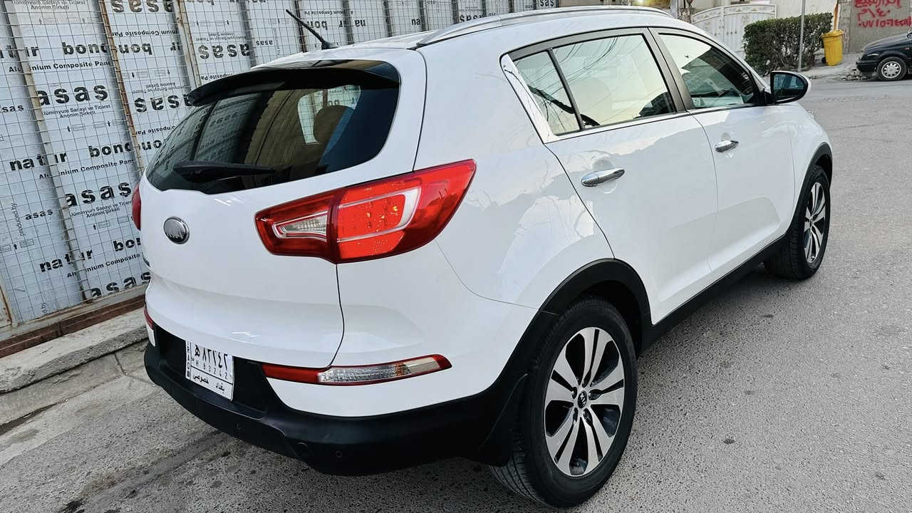 السلام عليكم
سبورتج 2014 خليجي ماشية 79 الف كيلو حقيقي تدك جرس محرك وكير على وضع الشركة مكفولة السيارة عدا الجاملغ الامامي بي بارد وصبغ ورصعة بالهلال الخلفي موضحة بالصور والسونار منشور 
جاهزة السيارة ولزكات الشركة بعدها بيها
رقم بغداد الجديد بأسمي السعر 148 وبيها مجال للاتصال ***********
