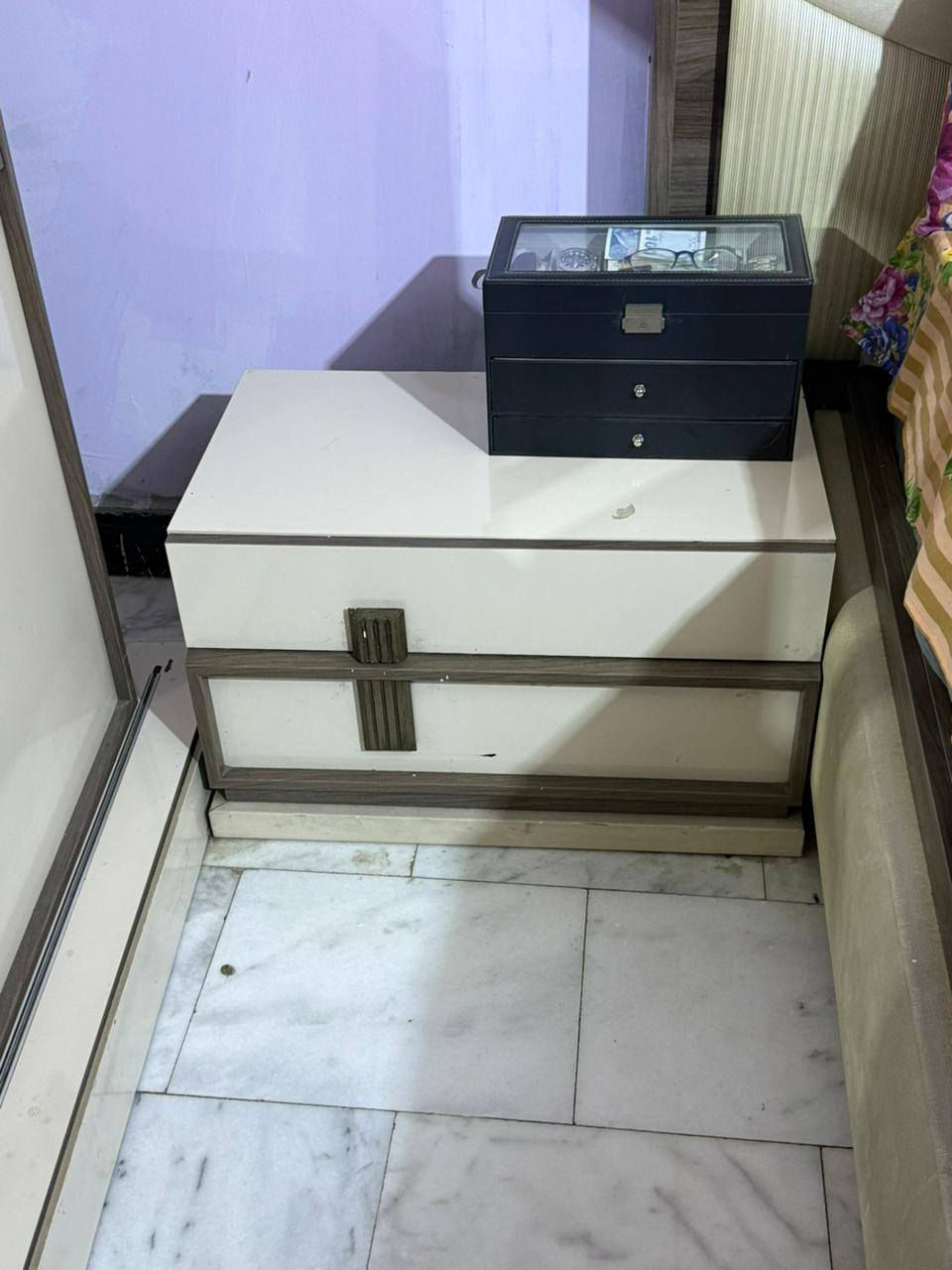 غرفه ايطالي كنتور سلايد وجربايه مخزن وكومديات سعرها مليون وربع


**إذا كنت صاحب هذا الإعلان وتريد حذفه لأي سبب، رجاءا أرسل رسالة إلى الدعم الفني**