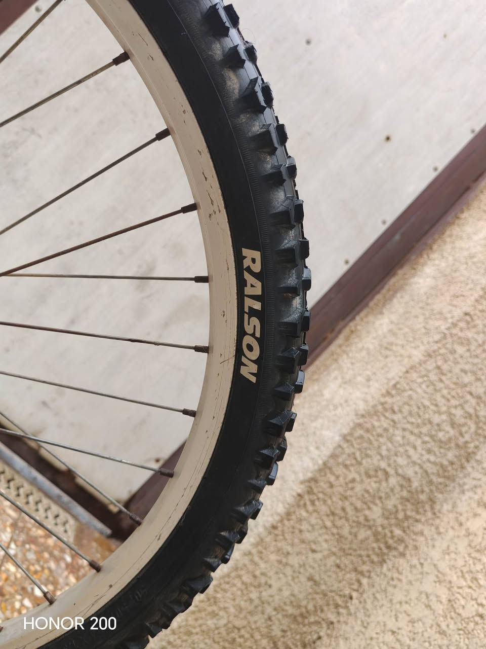 تخفيض
بايسكل حجم 24 ابريكات امامي خلفي مكينة شيمانو 6 سرع خليفة السعر 60
للتواصل
***********
