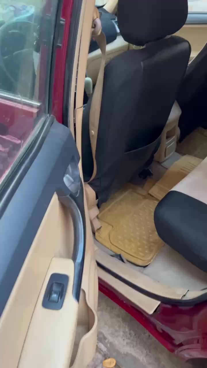 السلام عليكم
شيري تيگو ٢٠١٣
رقم نينوى
سنوية لل ٢٠٢٨
گير كهربائي
گير ومكينة شرط الفحص كهربائيات كاملة  ضررها بوند مبدل وجاملغ الامام جهة السائق مبدل بدون شواصي بدون دواخل والباقي كله موضح بالصور والفيديوات
شرط التحويل بدون وكالة 

السعر ٥٥ وبيها مجال قليل كلش
*********** وبي واتساب
