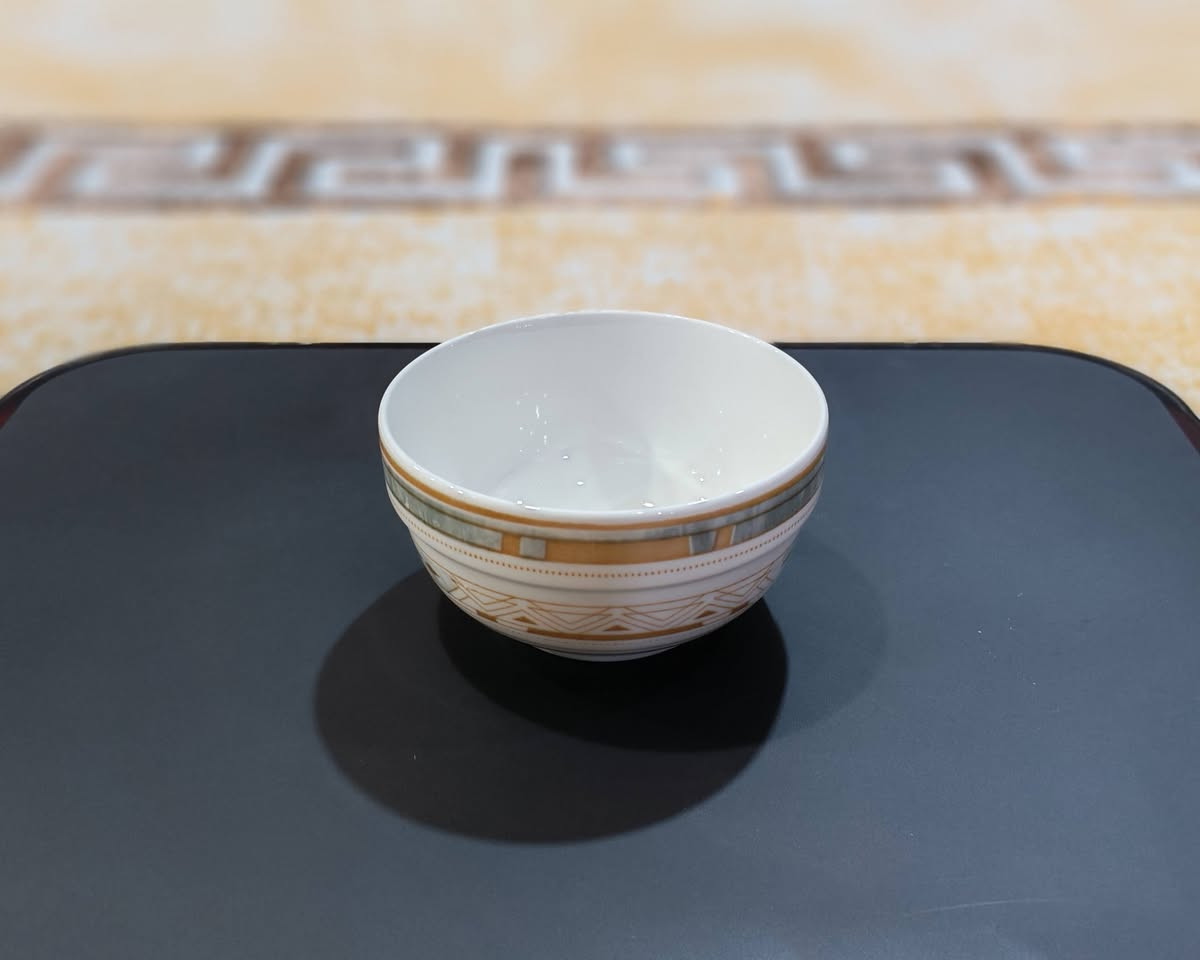 #مجمع_الحاج_صبار_واولاده_التجاري
#لا_نتعامل_بالدين_ولا_بالاقساط
#البيع_نقدا_فقط

إذا تدورين على أناقة وترتيب لسفرة بيتج 🏡
هاي الأطقم الفرفوري تجمّع بين الجمال والجودة 💎
✔️ نقشات ناعمة وألوان جذابة
✔️ متين ويتحمل الاستخدام اليومي
✔️ مناسب للضيوف وللاستخدام اليومي
✔️ سهل التنظيف وما يتغير لونه
خلي سفرتج تبهر ضيوفج بكل مناسبة 🎉

للطلب والاستفسار راسلينا خاص 

العنوان : الأنبار _ قضاء عنه _ مجاور مطعم الحاج صبار

تتوفر خدمة توصيل في كافة محافظات العراق


**إذا كنت صاحب هذا الإعلان وتريد حذفه لأي سبب، رجاءا أرسل رسالة إلى الدعم الفني**