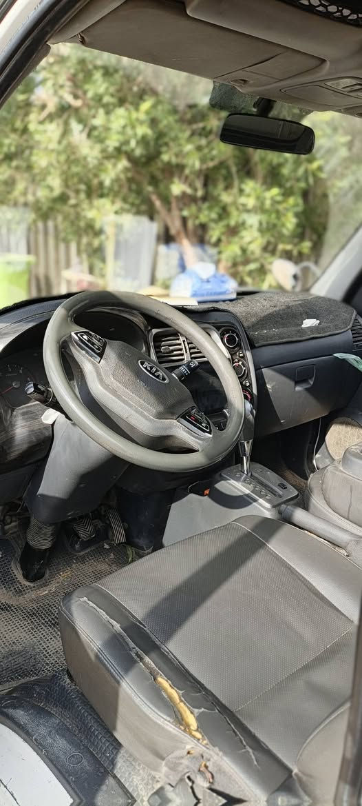 موديل 17 جاهزه من كلشي 
وسونار هم موجود مكانها بغداد
***********.        130
