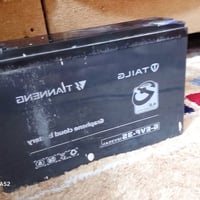 بطاريات • تسلا ٣٥ أمبير • ١٢ أمبير ٣ قطع