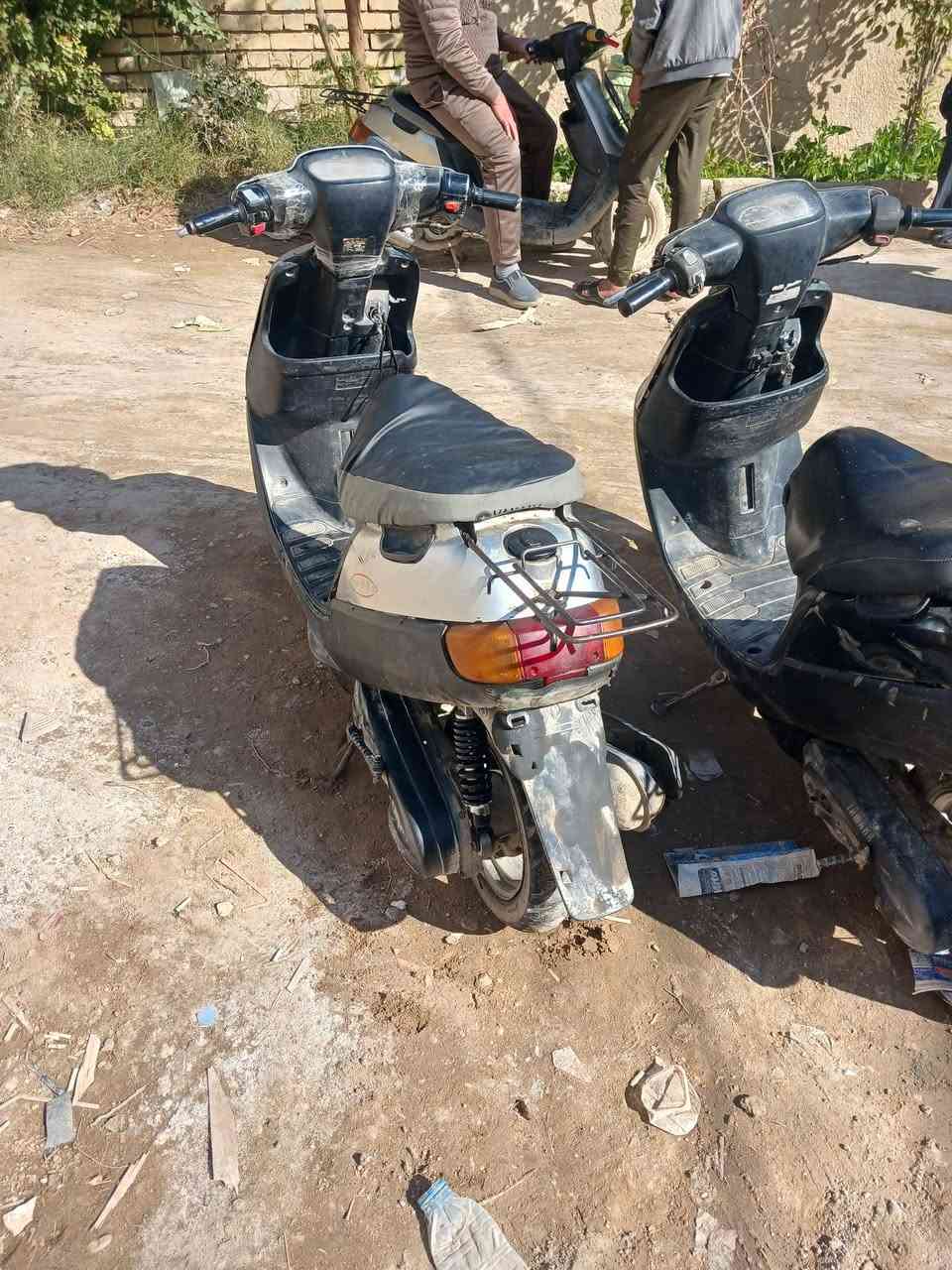 سلام عليكم دراجه بطه ثنين درجات نظيفه كلش شغالات ثنينهن كهربائيات كله شغاله سلف هندر شغاله سوده نقص بي سلف باقي كله شغال سعر خاص تواصل فقط رقم *********** عنوان كربلاء حي العباس
