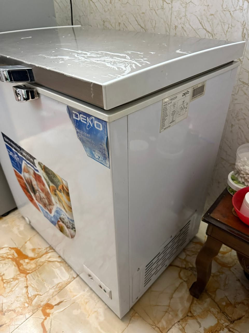 سلام عليكم ثلاجه للبيع ومجمده للبيع
سعر ثلاجه 160 قفله بدون عمله كامله ثلاجه
وسعر مجمده 160 قفله بدون عمله ومجمده كامله
شراي يتصل *********** 
مكاني بغداد الاعظميه
