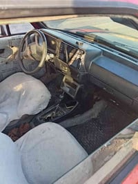 السياره موديل 87 السعر 15موبي مجال اني مكلف بنشر 07518083512