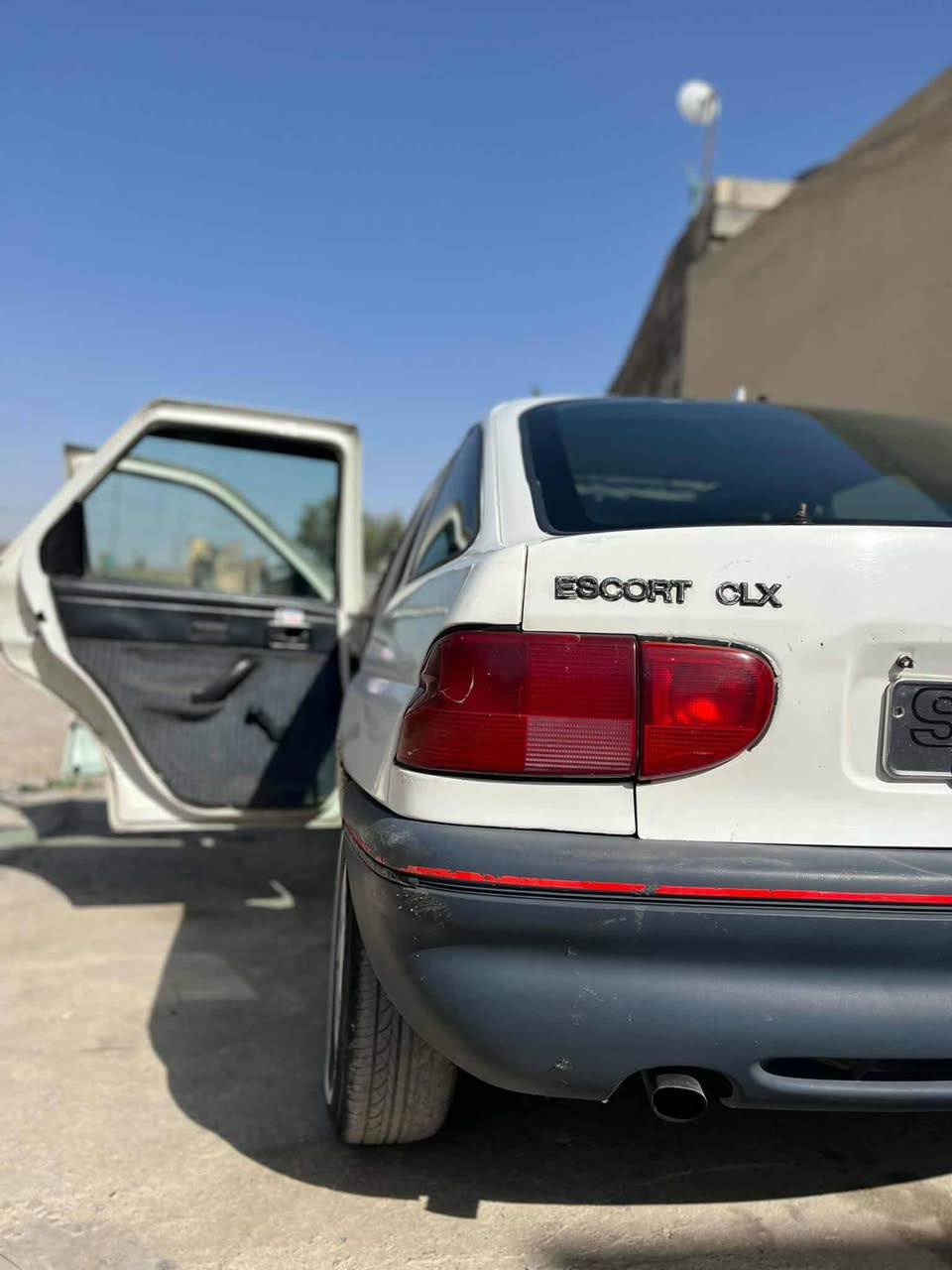 فورت سكورت موديل 93 سنويه ورقم جديد اجنبي 2031 كابون بانزين السياره بسمنا تحويل وكاله محرك كير جدد طخم تاير طخم امامي خلفي جديد كامله مكمله السعر ،، 23 وبيها مجال ،، الاتصال عل رقم فقط ،،***********
