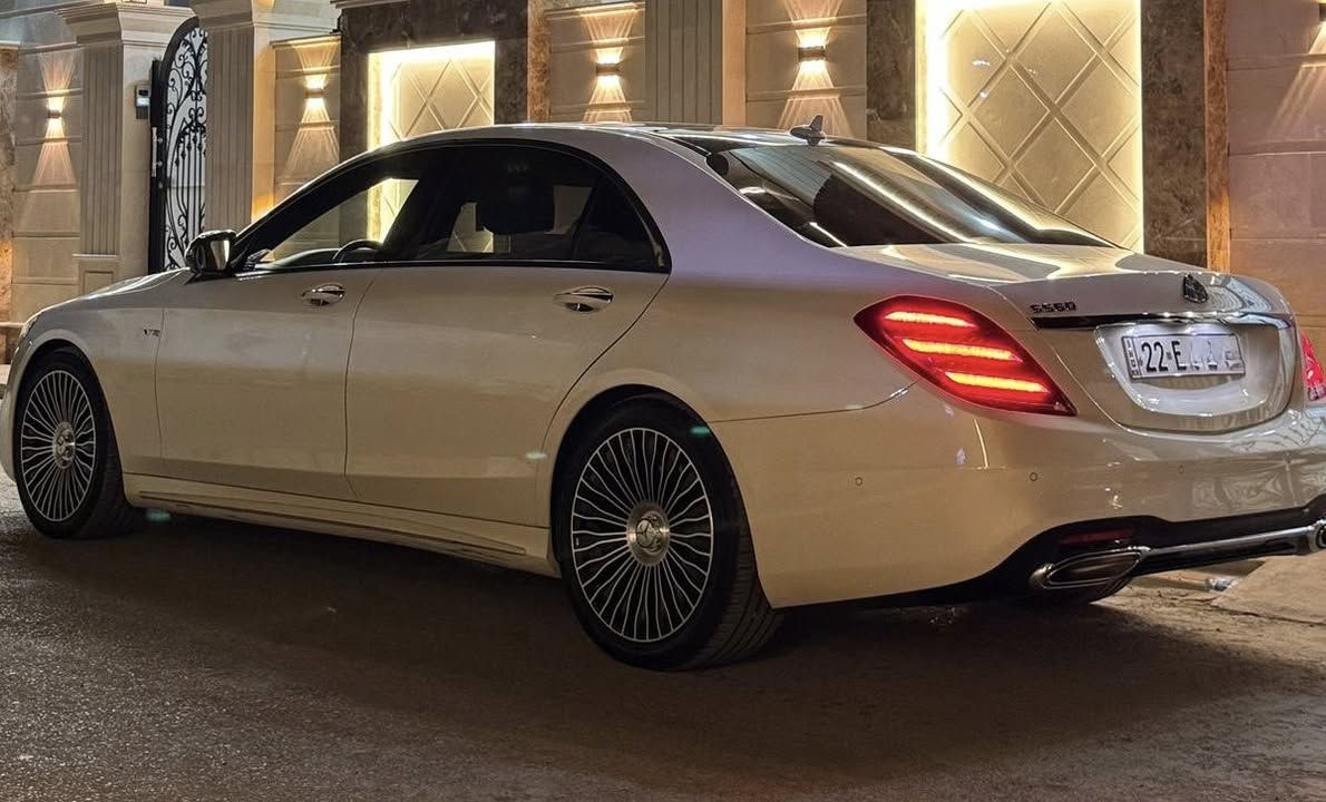 مارسيدس S560 موديل 2018 وارد الماني ضمان دولي بصمتين
لعشاق الفخامة مرسيدس رئاسي فووول مواصفات 5 دكم 
بانوراما
داخل دزاينو
كشنات تدفئة وتبريد ومساج وخزن VIP
فول بردات كهرباء 
جكات، ناظور ليلي 
كامرات محيطية وابواب شفط 
وبعد مليانة مواصفات 
ارخص S بالعراق 
مكان السيارة بغداد 
للاستفسار : ***********
