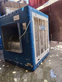 متاح مبرده سوبر حجم 4 ونص ماطور سرعتين اي عيب ما بيها مبرده جاهزه السع...