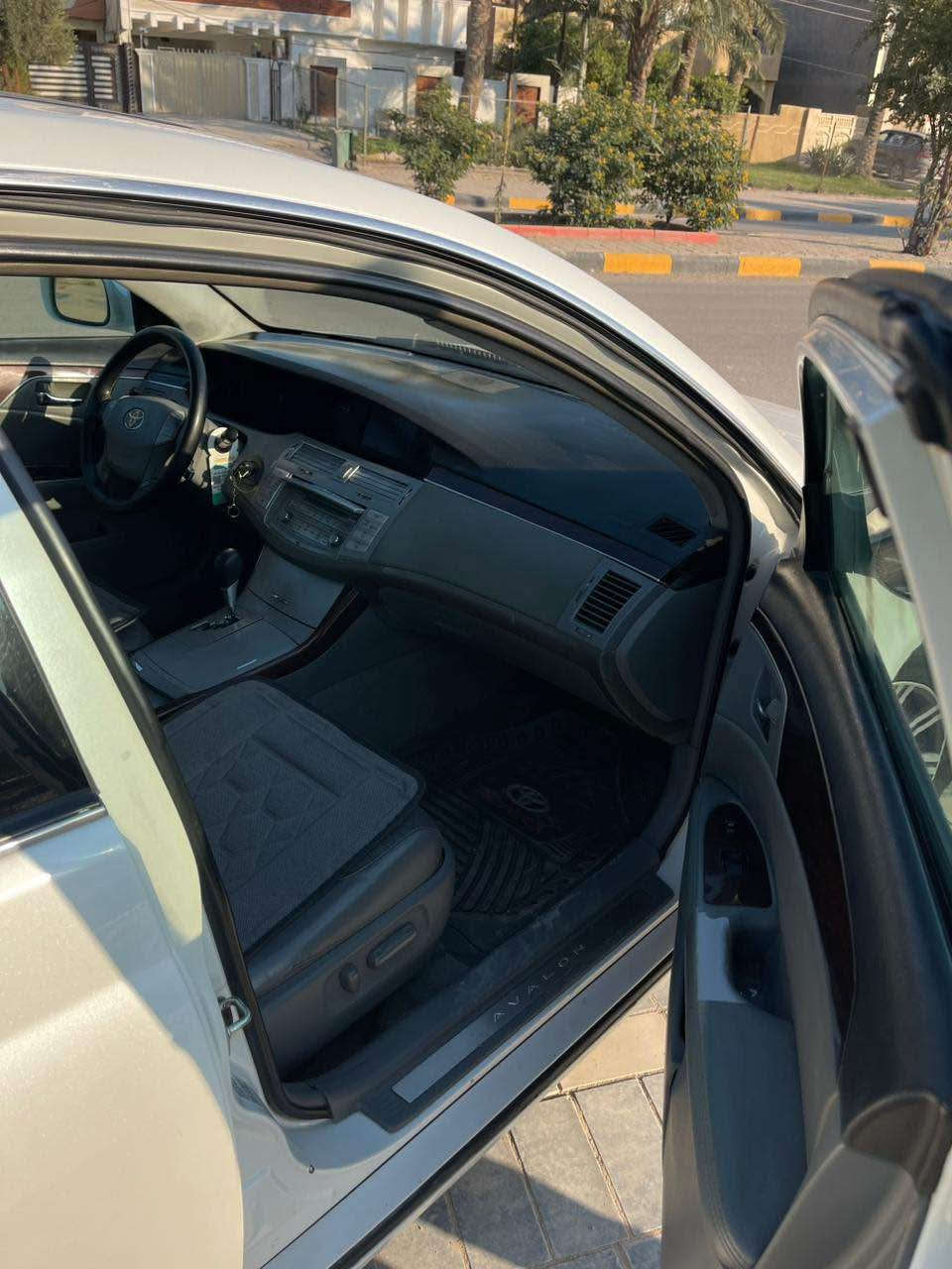 السلام عليكم 
للبيع تيوتا افلون 
2008
وارد كندا حادث جاملغ خلفي 
مواصفات فول عده البصمه 
ادامه كامل السياره مسويله رقم رباعي مميز 
السعر 117 وبيه مجال قليل 
*********** موجود واتساب لا قليل افتح فيس بغداد, العراق
