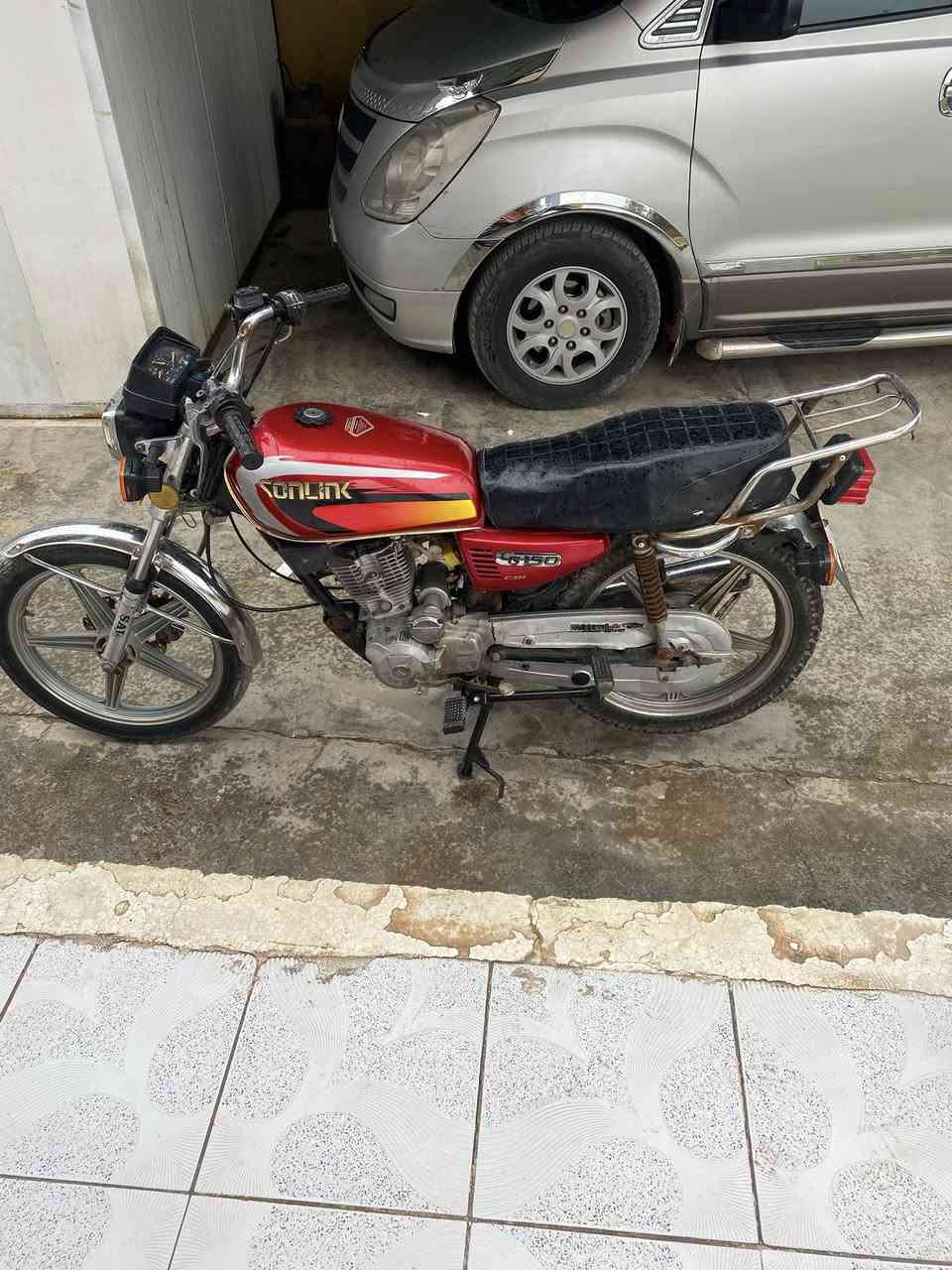 دراجه للبيع موديل 21الخالص سعديه الشط السعر 400اوبي مجال رقم الهاتف ***********
