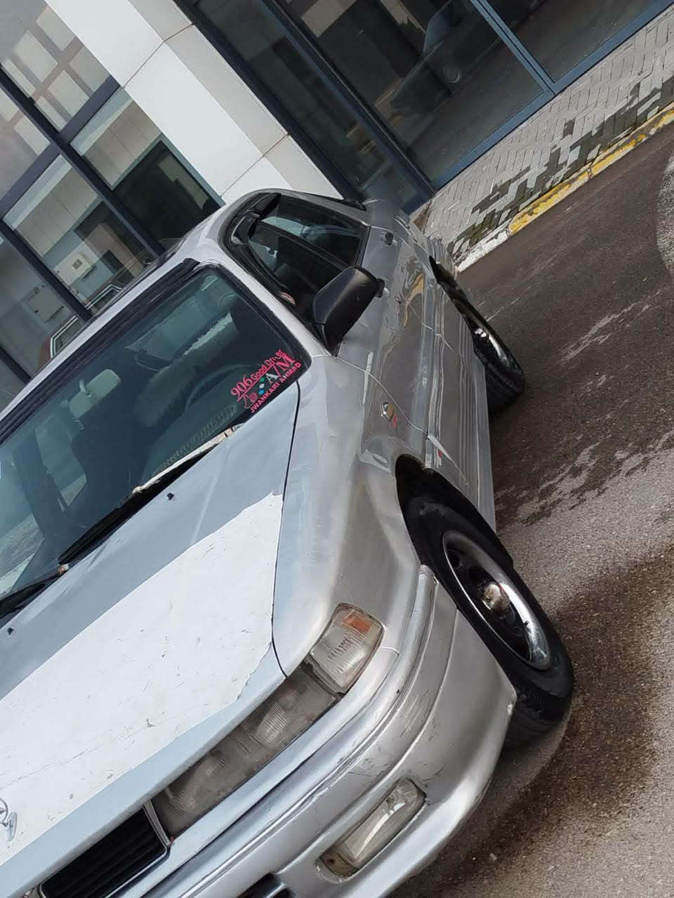 سەرەتا بەناوی خوااا
مستربۆشی گڵاند
1992 
ئاڕمی پلاستیکی سۆران بەشەرتی ئەوەلیات و خەرامە 
گێڕ عادی 
گێڕو مەکینەی بەشەرتی ۱۰ فیتەر 
سەیارەکە دەعمی نیە چەکوشی پێوە نیە
سەیارە لۆک لۆک ماوەتەوە ماشااللەی لێبێت زۆر مەزبوتە 
بێ تەقەو ڕەقە 
سڵایت 
زینۆن 
هەموو گیانی ئیش ئەکات زۆر بێ کێشەیە 
سپێری لۆکی لەگەڵە 
چوار تایەو ویلی لۆکی لەژێرە 
سەیارەکە تەبریدە 
گەرمی مەزبوتە 
نرخی خوار هەموو بازاڕە 28 گەڵاو کەمێک مەجال 
شوێن سلێمانی 
***********
***********
واتسئەپ و ڤایبەری لەسەرە کۆڕەکەکە السليمانية, العراق
