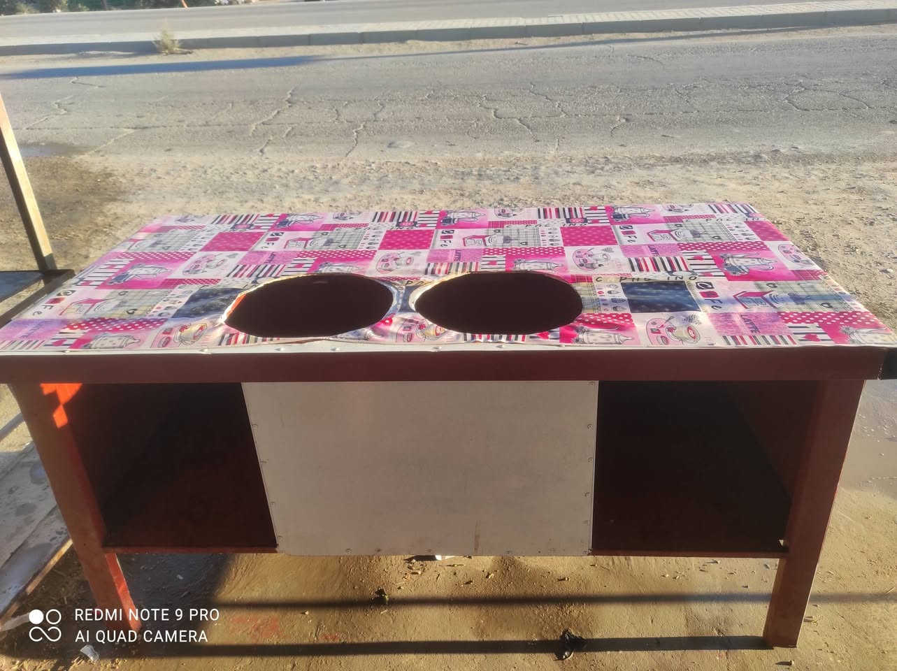 سلام عليكم للبيع ميز چنبر جديد تزكام صارلي شهر من سكمته اتصال على رقم ‏‪***********‬‏ السعر 200 وبي مجال للشراي
