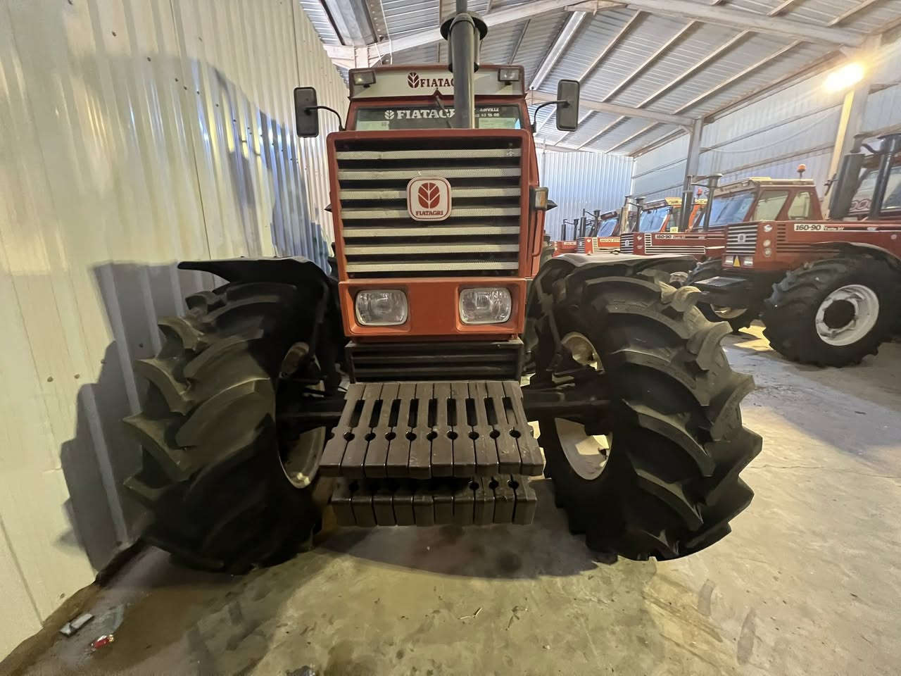 السلام عليكم فيات 130 جديد ما مشتغل بل عراق فول عادي بك بل صفحه فول مواصفات اكسل بارز قماره مخطط تخم تاير جديد المكينه محركها ما مفتوح الرقم *********** العنوان واسط الزبيديه (شركه حجي حسين )
