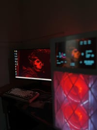 رايزن 7800X3D • RX9060XT 8GB • ضمان ١١شهر