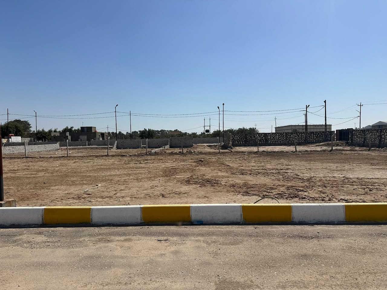 قطع مساحه 200متر سعر 15 مليون ترهم اقصاد ونقدي هذه رقمي ‭***********‬
