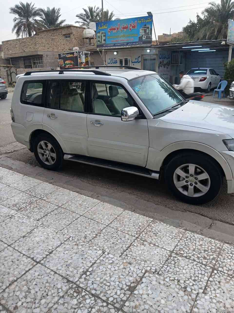 السلام عليكم باجيرو للبيع ٢٠٠٨محرك ٣٨٠٠بي خيط بخاركيراكسل تخم تاير وباتري جديد تبريد شغال كشنات تتفه وتبريدجلد تحكم جهتين السياره كامل مواصفات السعر ١٠٥ وبيه مجال مكاني بغداد الزعفرانيه ***********
