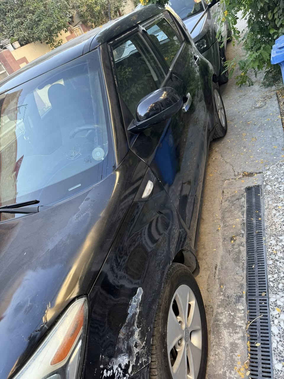 السلام عليكم 
كيا صول  م١٤ 
حادثها ٣ قطع فقط 
سيارة يرادلهة محرك بي تبخير 
صدر كهربائيات تخم تاير
داخل جدد
بسمي رقم بغداد
سعر ٨٢ وبيها مجال
الاستفسار ***********
