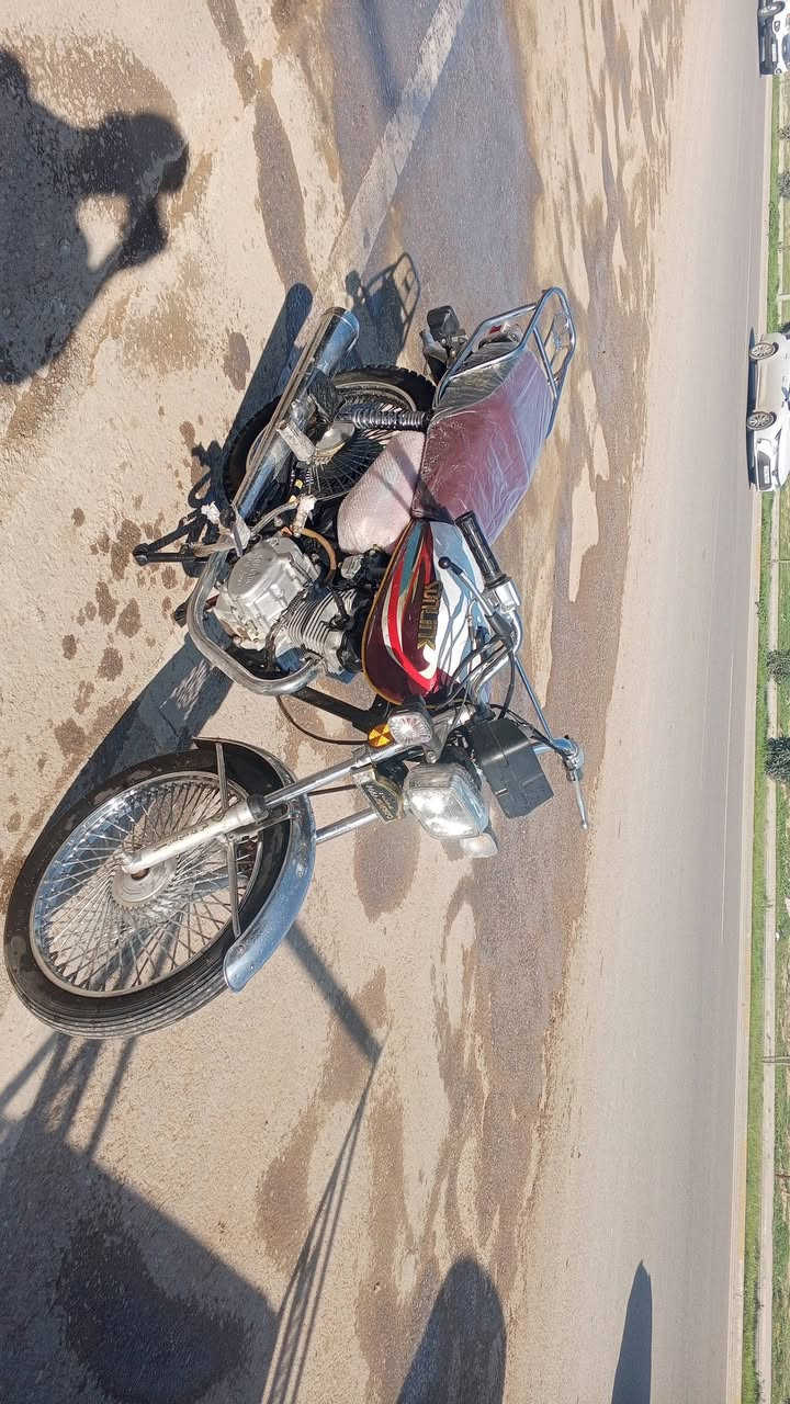 ماطور نضيف وحلو اي عيب مابي كهرباء شغاله ماطور نضيف وحلو سونيك موديل 2023 سعره 400 وبي مجال الشراء يخابر ***********
