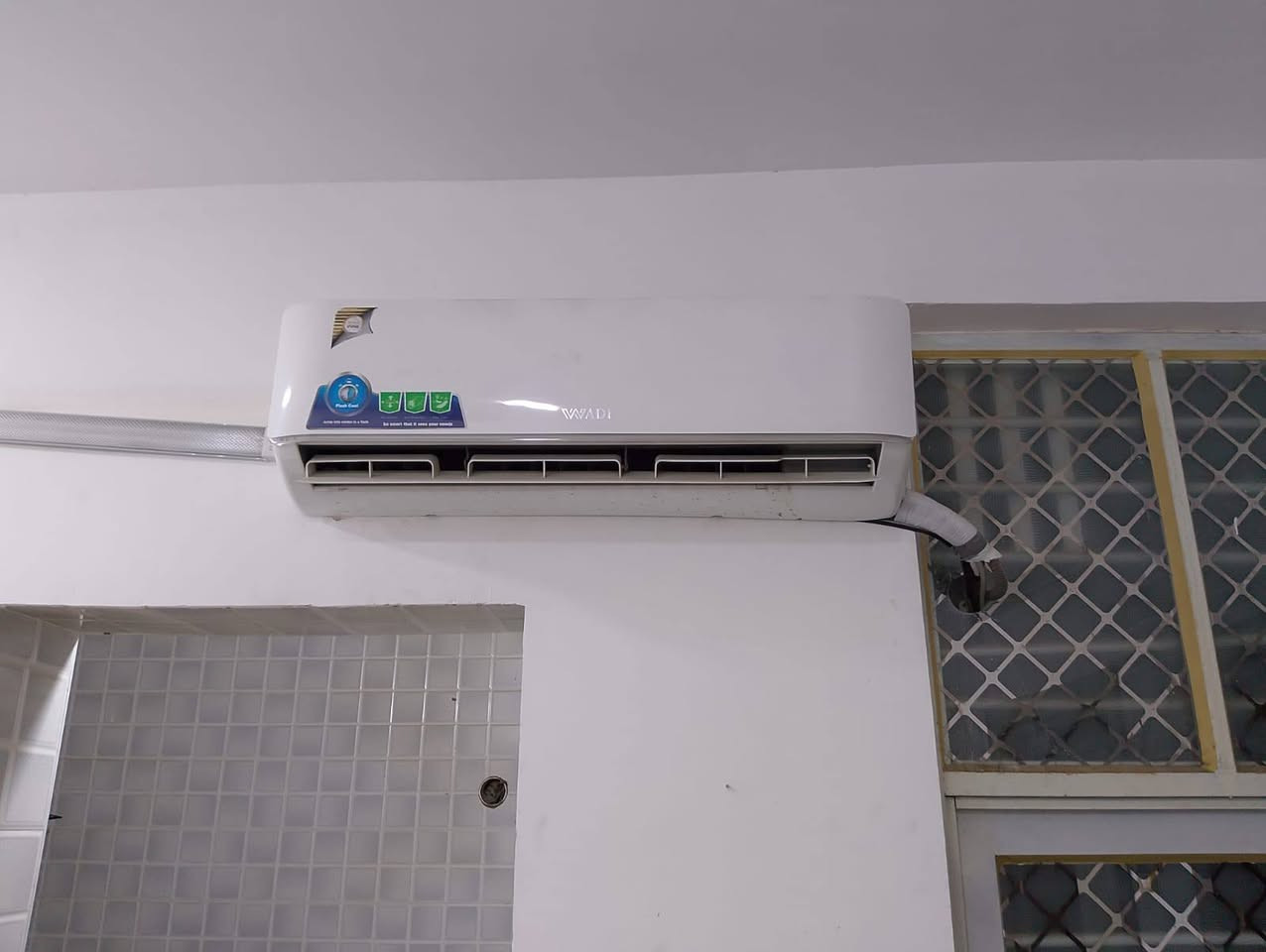 سبالت عدد ثنين نضيفات بدون تصليح 2طن مشدودات بل بيت تجي تفحص وتفتحهن وتاخذهن غراضهن كاملة سعر الواحد 400 الاستفسار ***********

