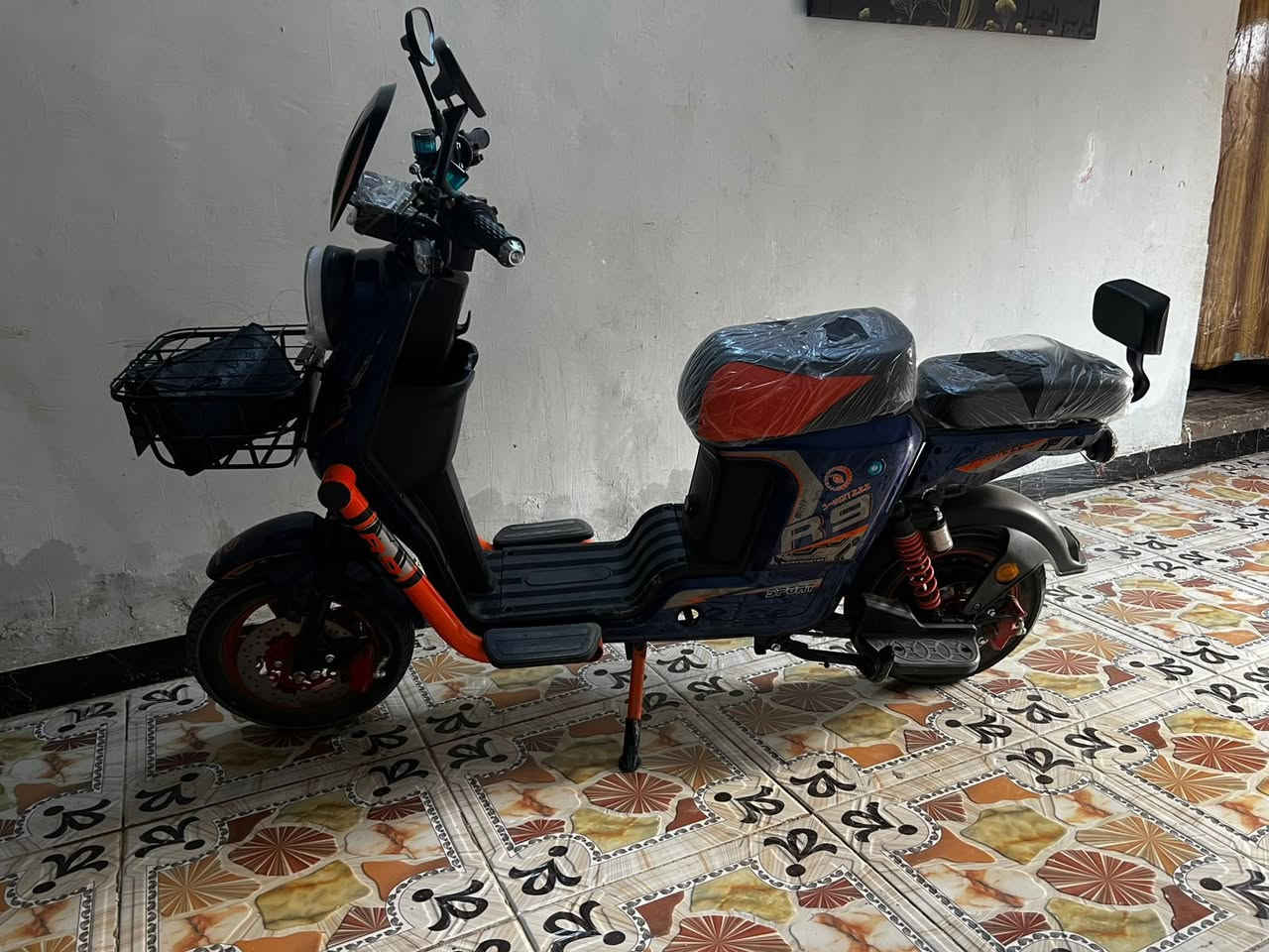 مروس بدرجه نظيفه شعدك نزل قبل يومين خذته مكاني جبايش ***********
