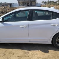النترا 18 وارد امريكي فول مواصفات للبيع السياره بيها الطخات بالجهه الي...