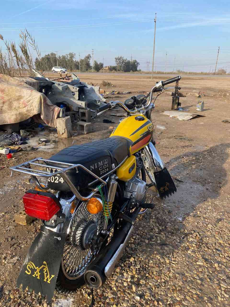 السلام عليكم دراجه للبيع اربعه كير نامه برو موديل 22 اوراق اوراق دراجه نضيفه وما عوزها شي عنوان الدراجه واسط دبوني السعر خاص رقم الهاتف. ***********ما متواجد خاص تصال لان بل شغل
