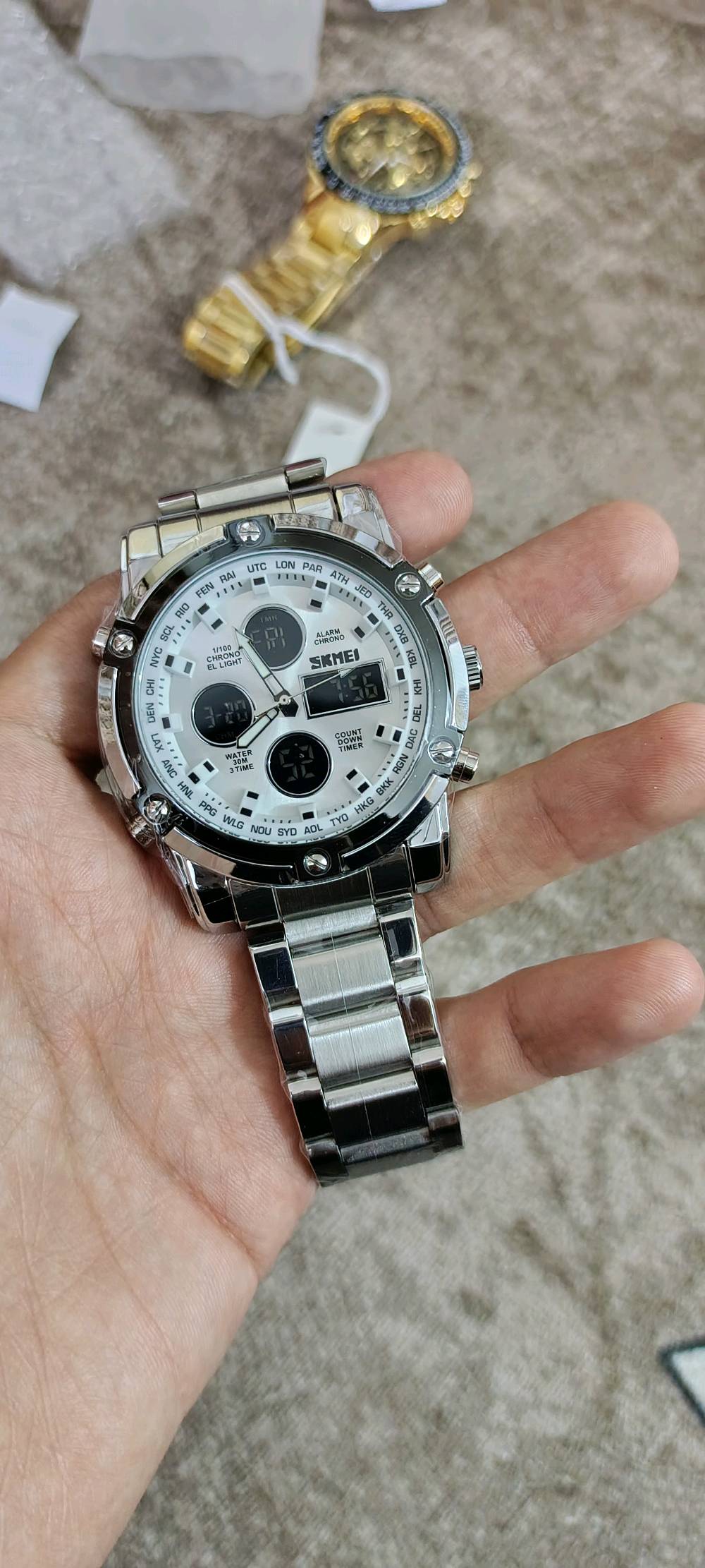 -- سكمي -- أصلي -- SKMEI --
-------------------------------
دبل تايم عقارب و الكتروني
تاريخ يومي شهري
عقارب لامينوس
ستوب ووتش
اسماء الأيام
إضائة ليلي
سير حديد
منبه

(بطارية)

الوزن 165 غرام
القطر 46 ملم

السعر 30,000 دينار والتوصيل مجانا لكل المحافظات

👇للحجز مراسلتنا على الواتساب👇
            ***********