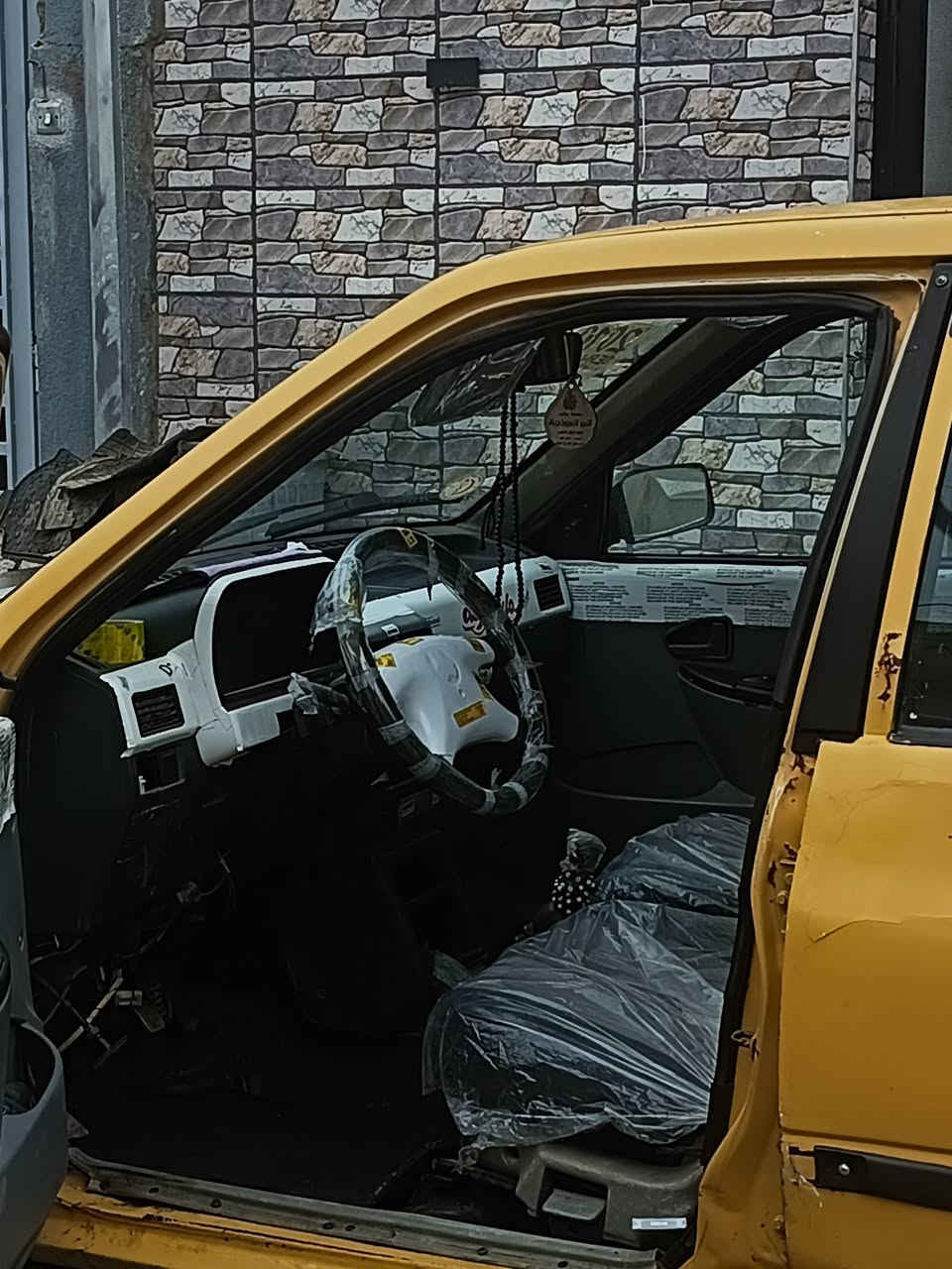 للبيع سايبا 131 موديل 2009 🚕
محرك كفالة جديد
السيارة تمشي يومي وما بيها حرارة ولا صرفية زيت
أوراق كاملة

المواصفات:

- كير يحتاج تبديل/تصليح
- التبريد يحتاج شغل
- شاصي ملحوم
- بيها عوج خفيف
- تايرات جيدة
- داخلية مرتبة

السعر مناسب ويا الحالة والسوم للجاد فقط.
الموقع: اربيل 

للاستفسار رقم ***********

رقم اسياء ***********

شراي تعال اخذه
