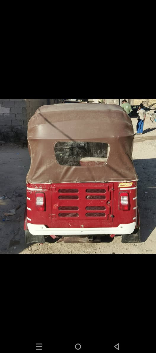 سلام عليكم تكتك باجاج ۲۰۱۷ نظيفه لا صبغ ولا معجون بلاديه محرك زيل بدون اوراق مكاني كربلاء السعر 1250       //***********
