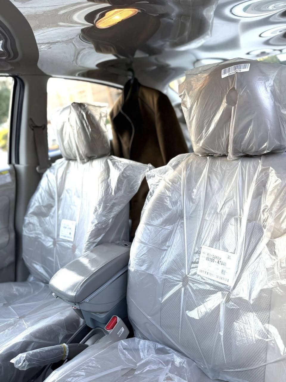 سني هندي 2024 ام الشباك الجديد ضمان شركة السور 
 / هندي اصلي
بليتة زركة بالتكمة
ماشية 7000
بعدها بفابلون الشركة 
شاشة الاصلية وكامير وتحكم ستيرن 
والداخل مغلفة كله سستم نايلون حراري دشبول و ابواب وسقف القماره و التكم و الصندوق 
وشادلها منضومة لايت زينون عالي و ناصي وبلوجكتر و الكبات مال تاير بعدهن بالنايلون هواي صارف عليهه بس اللايتات ب225 الف هي والنايلون مكلفات حوالي قريب ال500 و اي اغراض الهه بعدني مفاتحهن  على حطتهن بوضع الشركة
رايدهه ب 136 وبيهه مجال ان شاء الله
مكاني بغداد الكرخ 
للاستفسار الاتصال على الرقم : ***********
