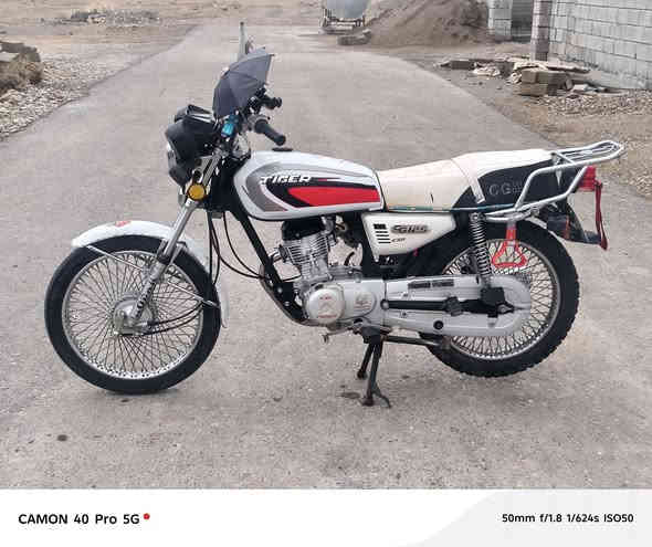 سلام عليكم 
دراجه تايكر للبيع كلها نضيفه شوفت عينك كهربائيات كلها تشتغل تايرات جدد محرك جديد مفتوح مره وحده وشرط لاصوت ولا تبخير معدل ونشاط .... 475 وبي مجال للشراي
 
للاستفسار: 
***********
العنوان : تكريت
